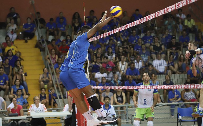 Vôlei Ribeirão inicia troca de ingressos solidária de Natal