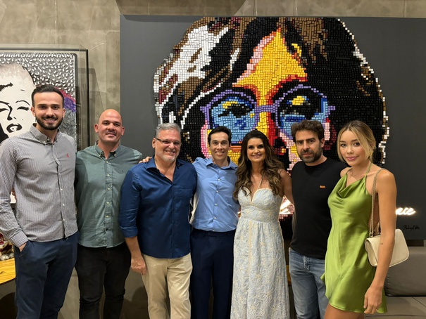 Espaço cultural B. Arts inaugura exposição "Imagine: uma reflexão sobre paz e sustentabilidade"
