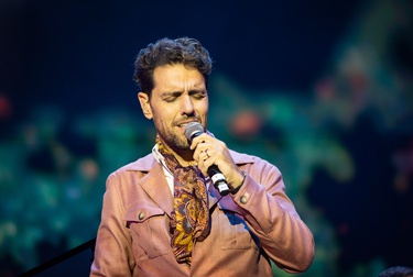 Thiago Arancam canta trilhas de novelas em Ribeirão Preto