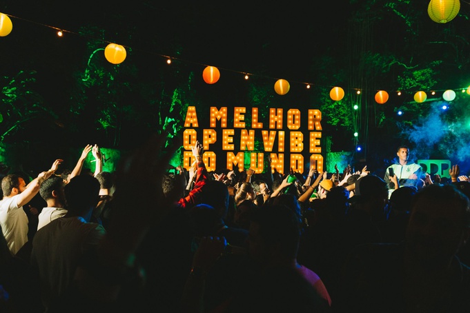 Banda carioca se apresenta no boulevard da Arena Nicnet Eurobike neste sábado, 9