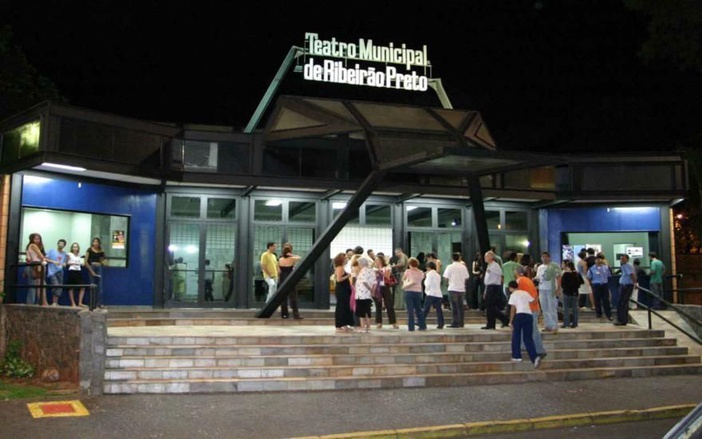Teatro Municipal de Ribeirão Preto divulga as atrações de abril