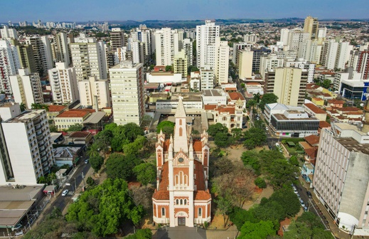 Veja o que abre e fecha no feriado prolongado de Finados em Ribeirão Preto