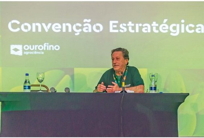 Com o destino nas mãos