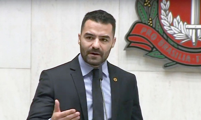 Podemos abre procedimento disciplinar contra deputado Arthur do Val por declarações machistas