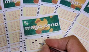 Mega-Sena acumula novamente e prêmio vai a R$ 320 milhões