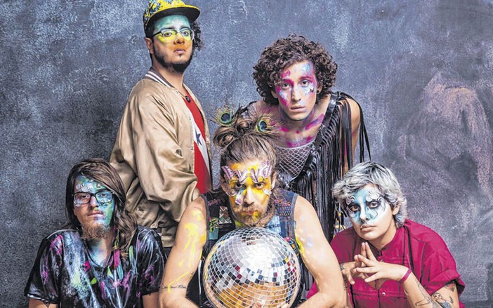 Com um estilo original, "Francisco, El Hombre" anuncia show em Ribeirão Preto