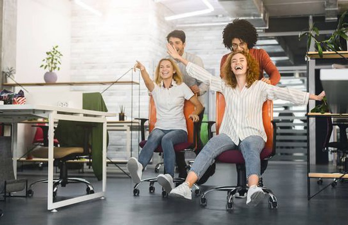 Você se diverte no trabalho?