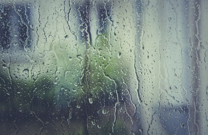 Chove...