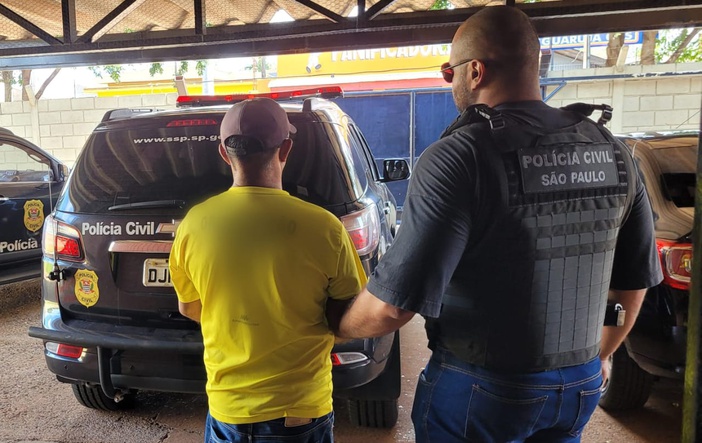 Polícia Civil prende homem procurado por homicídio qualificado na região de Ribeirão Preto