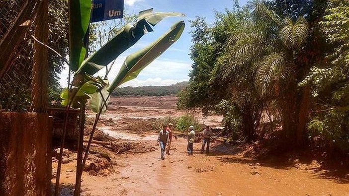 Tragédia em Brumadinho completa um mês, com mais de 130 desaparecidos