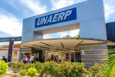 Comandante da FAB ministra palestra na Unaerp