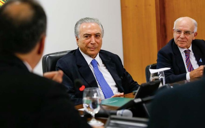 Ministro crê na aprovação da PEC 241 e diz que economia crescerá
