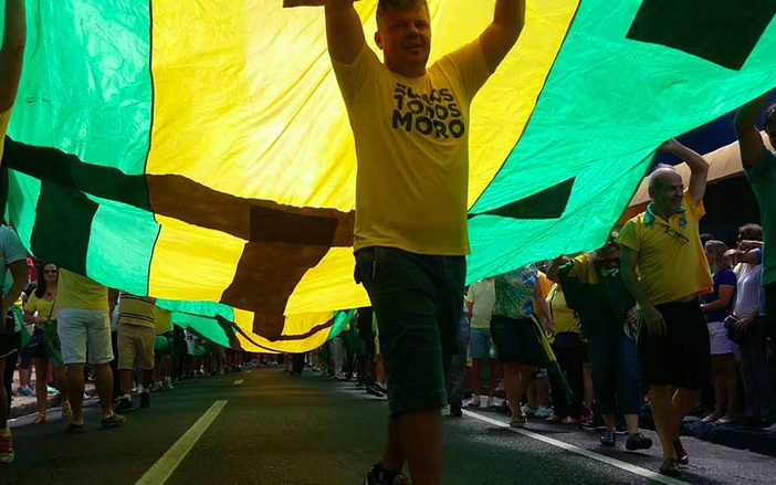 Manifestantes movimentam o Centro de Ribeirão Preto
