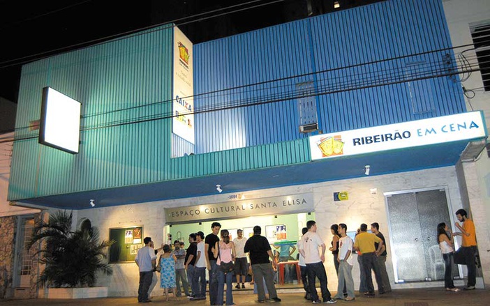 Ribeirão em Cena entrega prédio e muda de endereço
