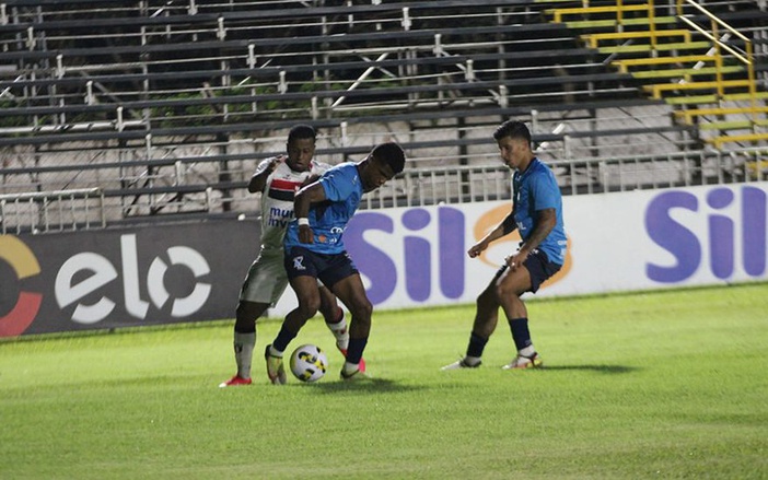 Botafogo perde para o Azuris-PR e é eliminado da Copa do Brasil