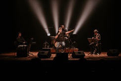 André Mastro homenageia Fatima Guedes no Sesc Ribeirão Preto