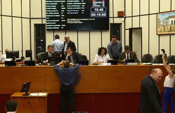 Recuo envergonhado