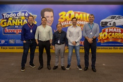 Campanha de final de ano do Savegnago Supermercados distribui 30 mil vales-compras e sorteia 10 carros