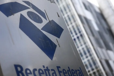 Receita paga nesta segunda, 31, último lote de restituição do IR 2026