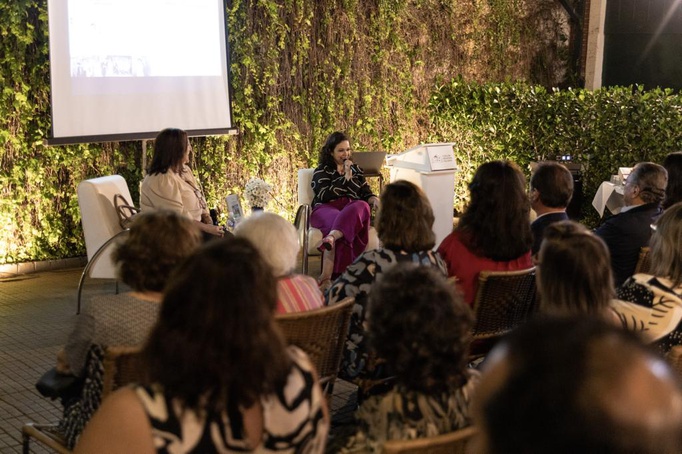 Daniela Penha lança livro sobre memória italiana em Ribeirão Preto