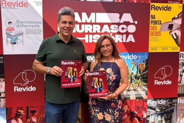 Revide celebra lançamento da edição especial de 40 anos