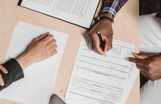 TJ-SP abre concurso com salário de R$ 6,7 mil