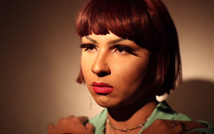 Drag de Ribeirão Preto apresenta show ao vivo na bienal da União dos Estudantes