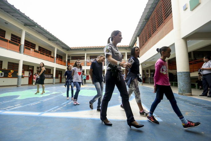 Estado de São Paulo adere ao programa de escolas militares do MEC