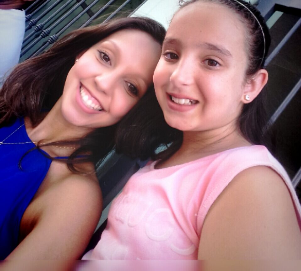 Elaine e Carolina trazem a família para o mundo das histórias 