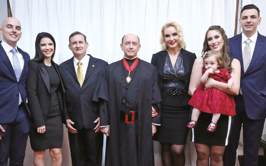 A família do Dr. Ricardo Braga Monte Serrat esteve presente em sua posse
